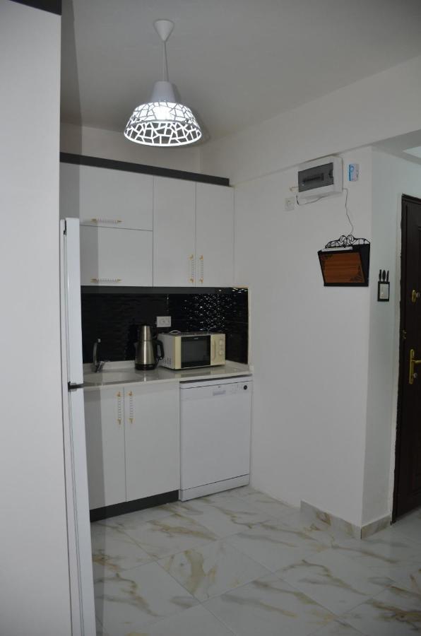 Appartement Cosy Et Tout Equipe Au Coeur D'Antalya Exteriör bild